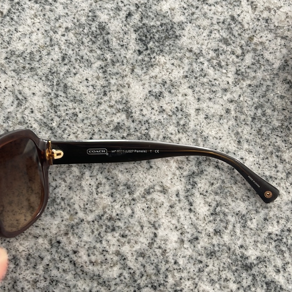 Coach Sunglasses - Picture 4 of 9